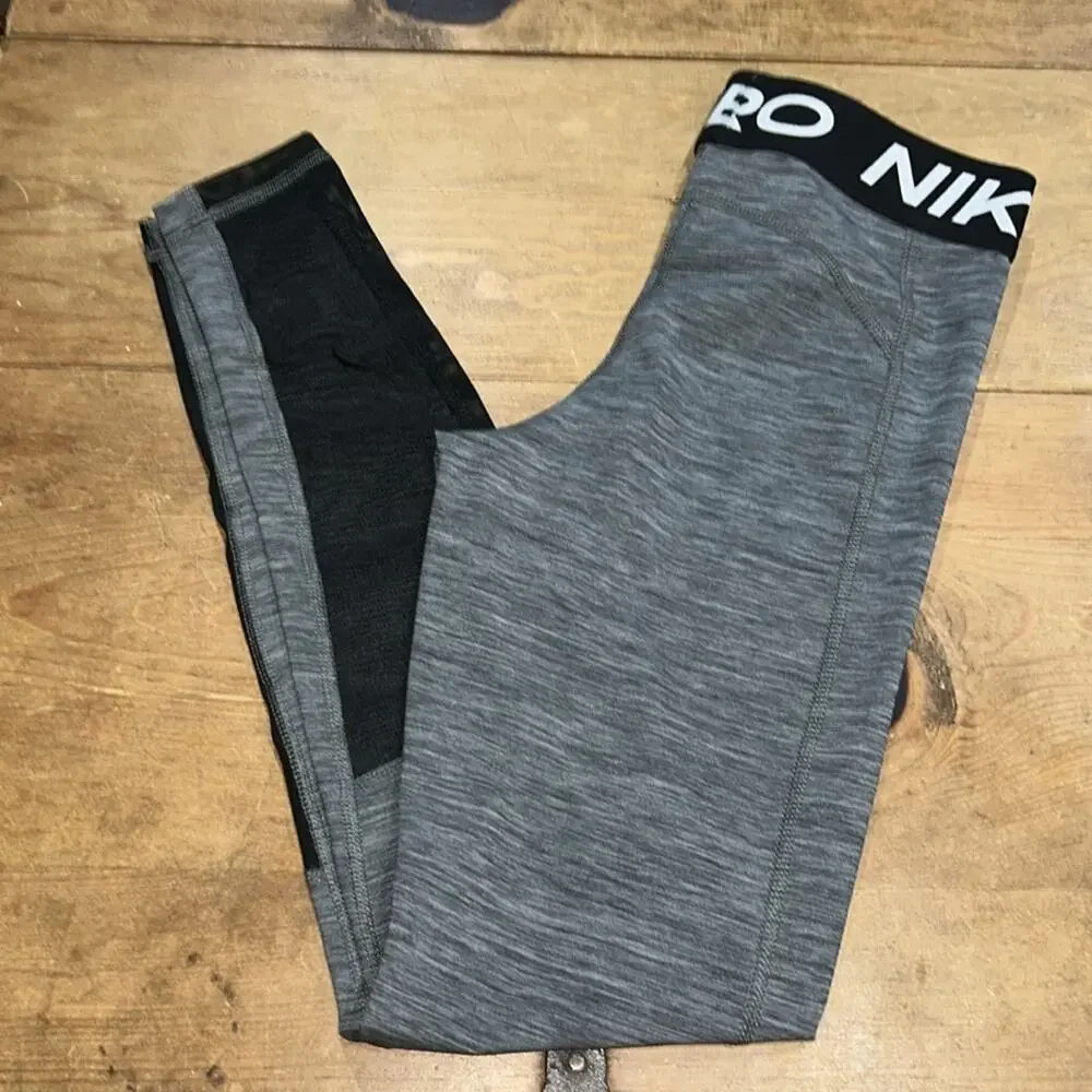 Woman’s Nike Pro Heather Gray with black mesh Leggings Size Small